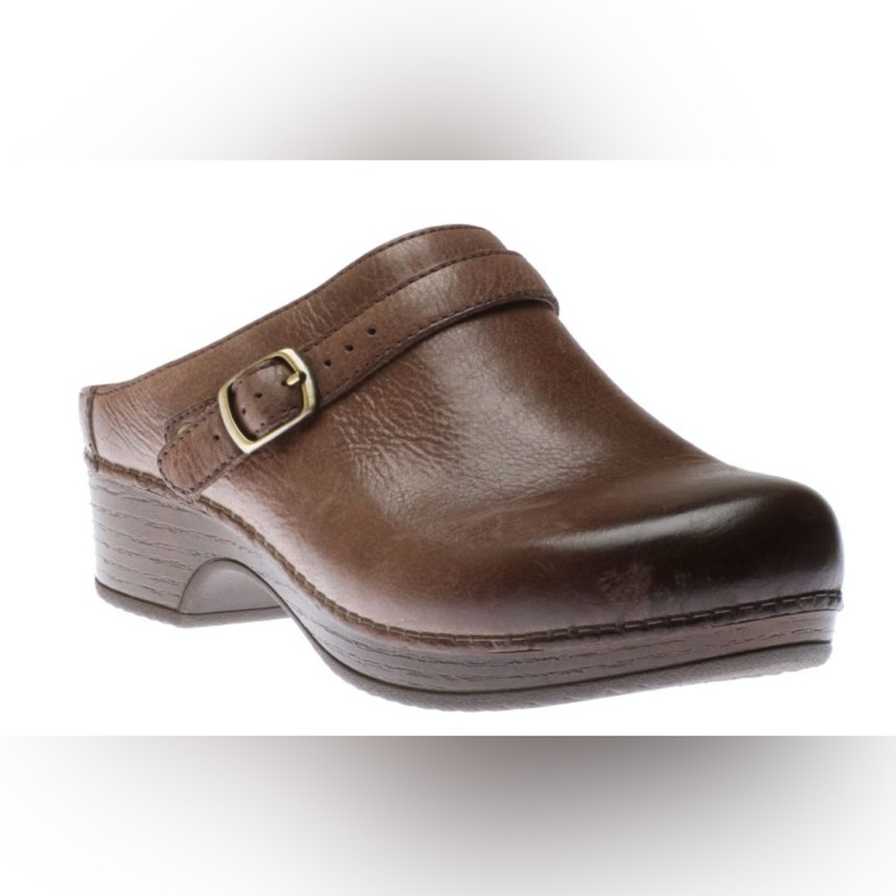Dansko Berry Brown Milled Burnished Leather Clog SIZE 11 worn scuffs distressed.